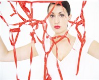 Portrait der Künstlerin URSULA GROSER